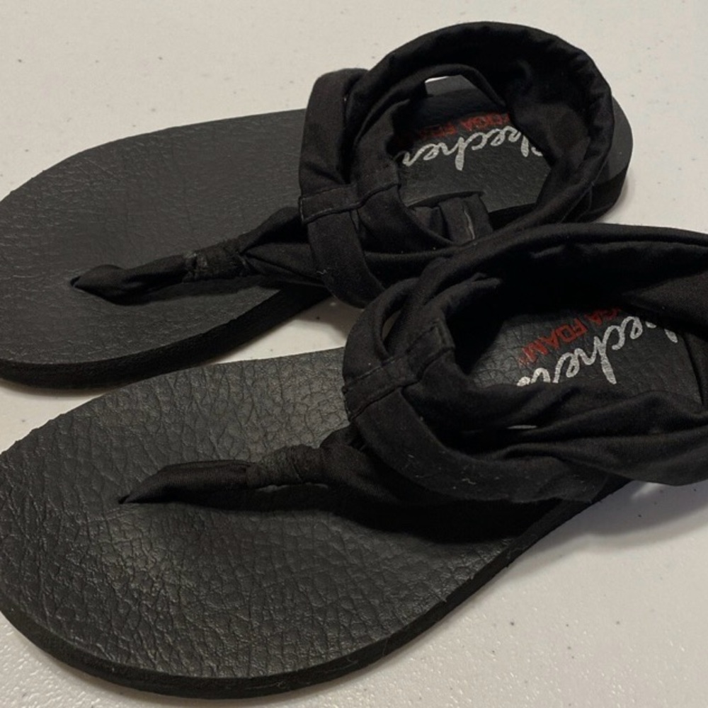 Skechers womens MEDITATION - STUDIO Kicks Sport Sandals